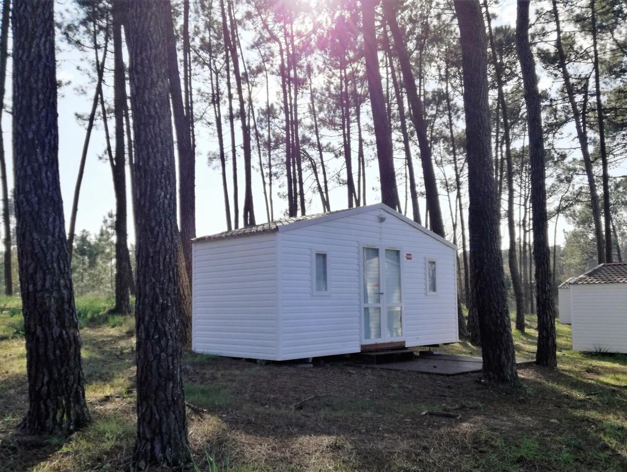 Отель Parque De Campismo Orbitur Foz De Arelho. Фош-ду-Арелью Экстерьер фото