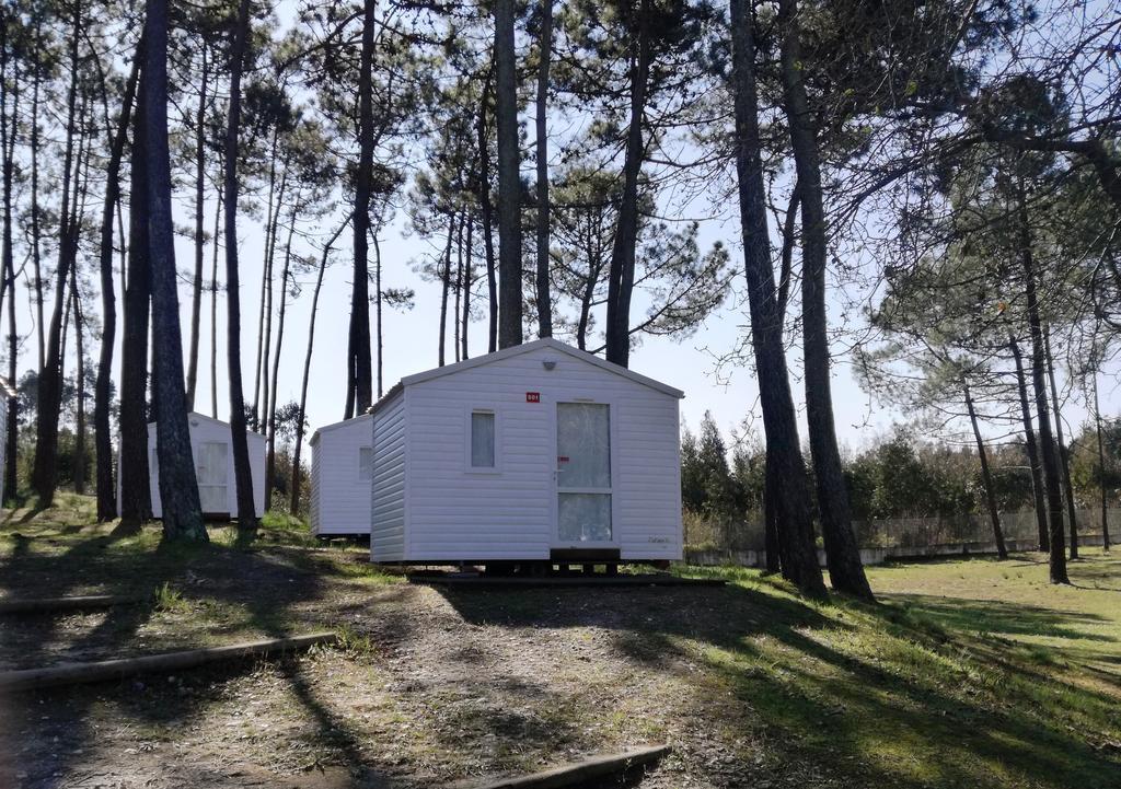 Отель Parque De Campismo Orbitur Foz De Arelho. Фош-ду-Арелью Экстерьер фото